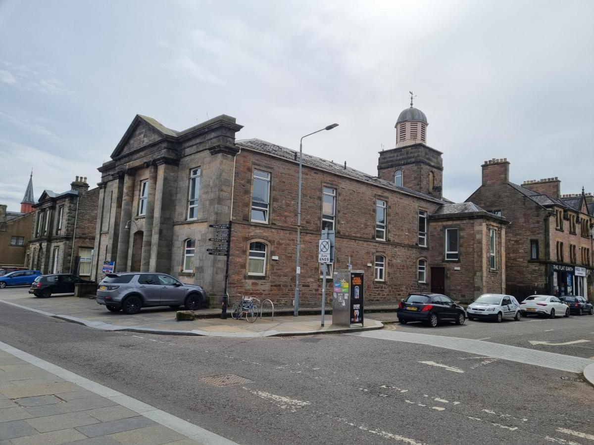 Stunning Spacious Apartment On River Ness Inverness Kültér fotó