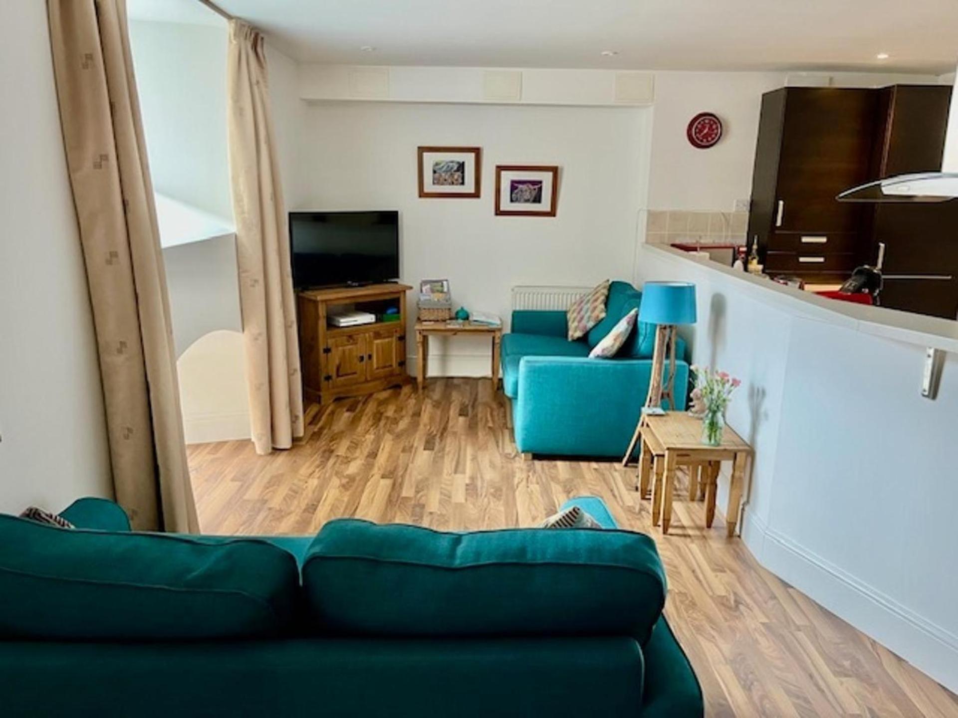 Stunning Spacious Apartment On River Ness Inverness Kültér fotó