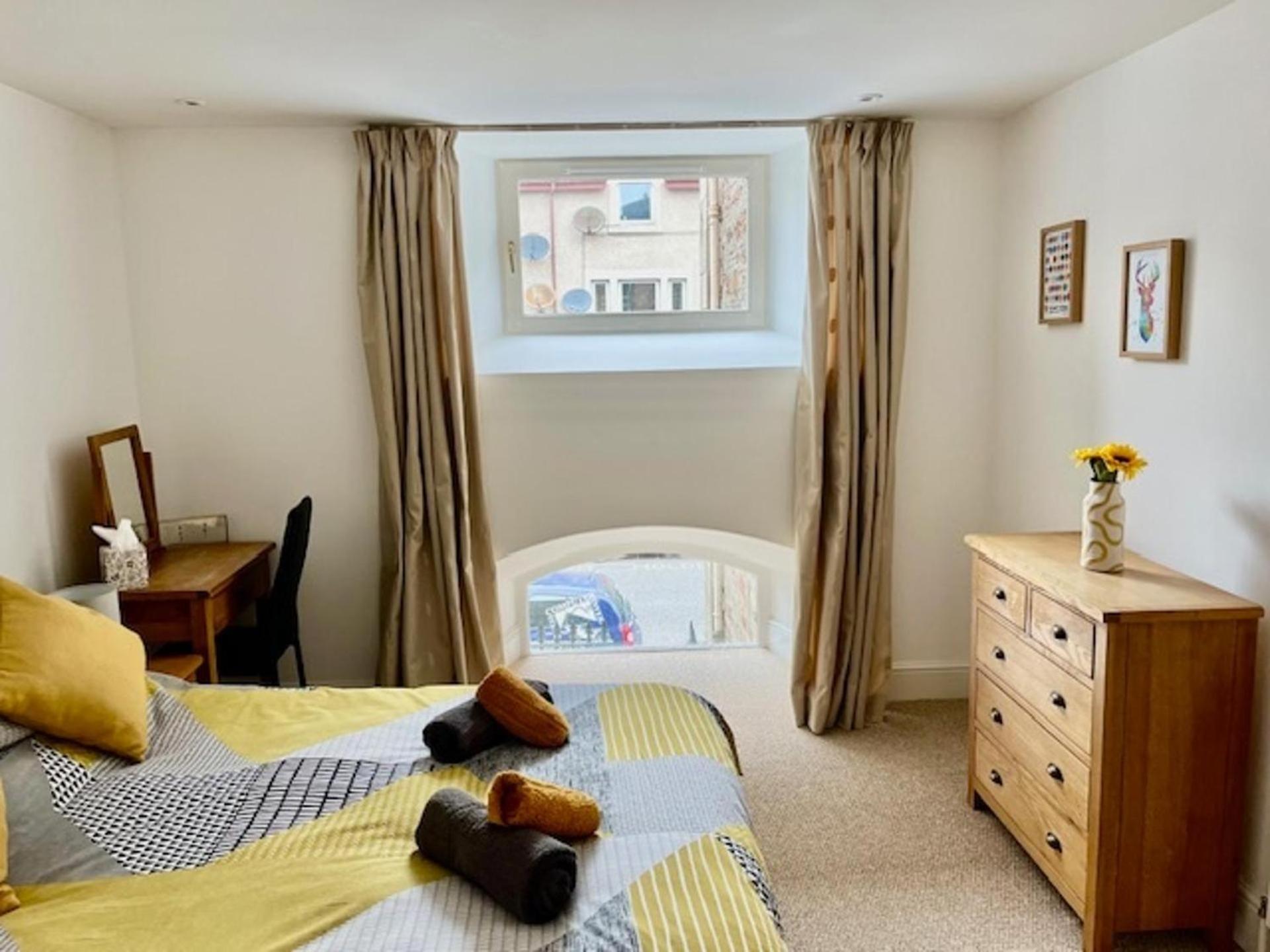 Stunning Spacious Apartment On River Ness Inverness Kültér fotó